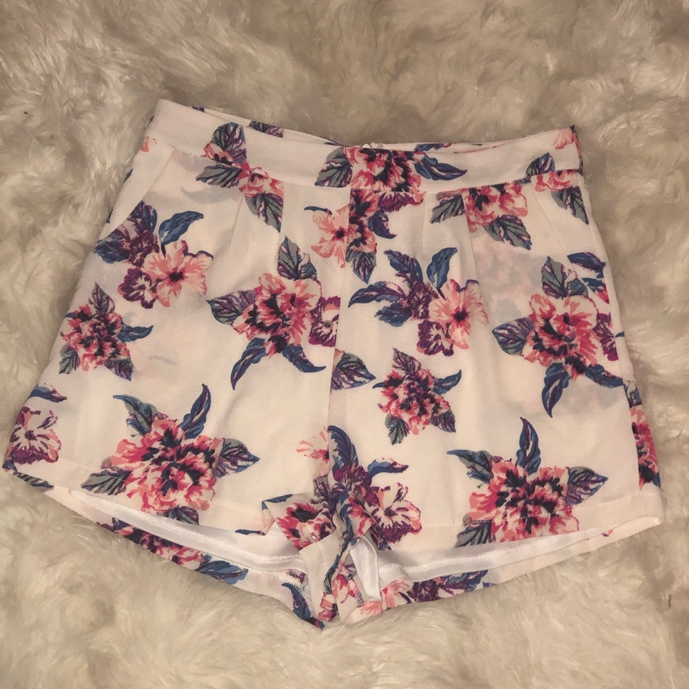 🚨BOGO🚨 Floral Shorts